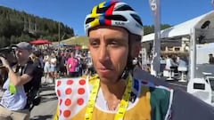 Egan Bernal explicando lo sucedido en la fuga de la etapa 3 del Tour de Francia.