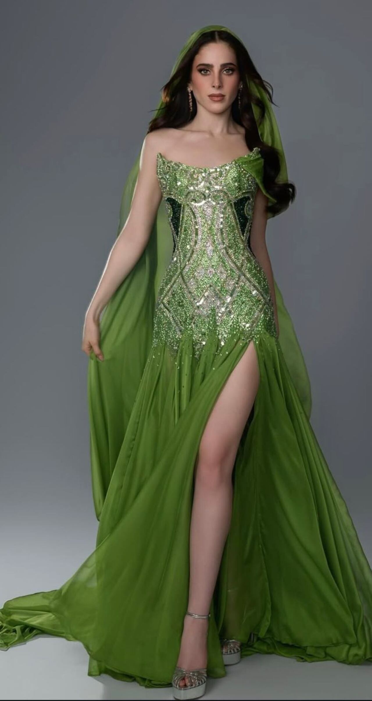 Miss México denuncia maltrato y abandona reunión entre lágrimas