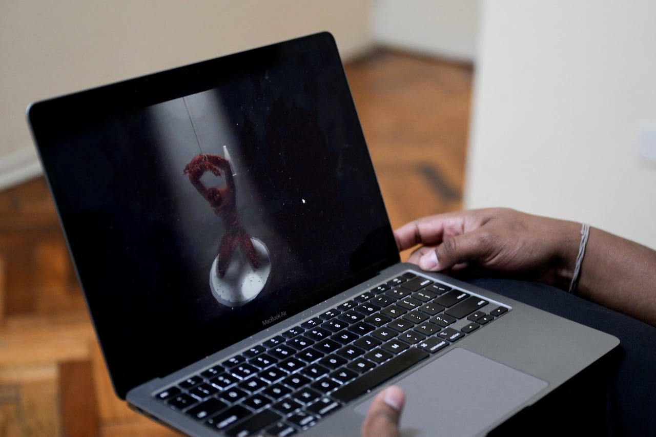 Víctor Navarro, exrecluso de El Helicoide, desarrolló un programa de realidad virtual para retratar las torturas que se viven al interior del penal, del cual se cuenta con muy poca información.