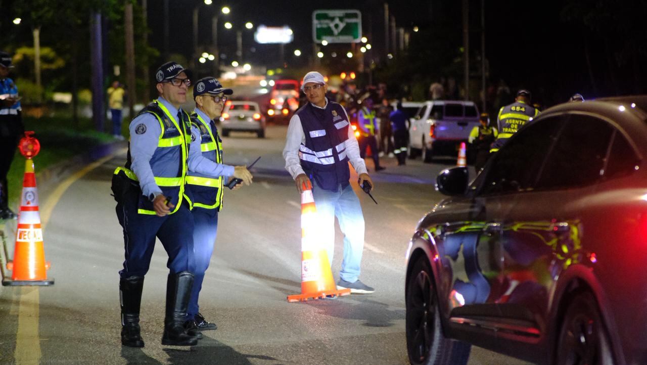 Operativos en el Paso del comercio en Cali