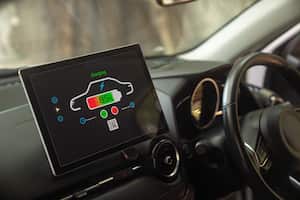 Algunos sistemas combinan motores eléctricos y a combustión y ayudan a ahorrar combustibles y a cuidar el medio ambiente.