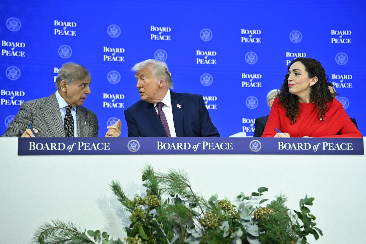 Shehbaz Sharif, solicita a Donald Trump una prórroga