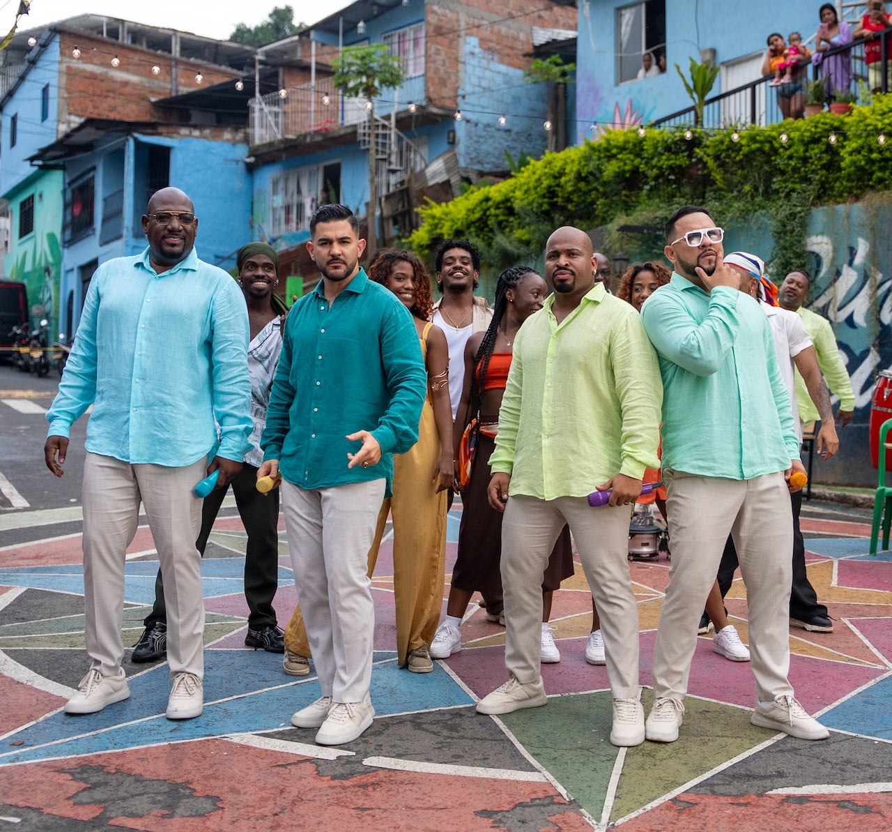 Realidad-Es / Grupo Niche