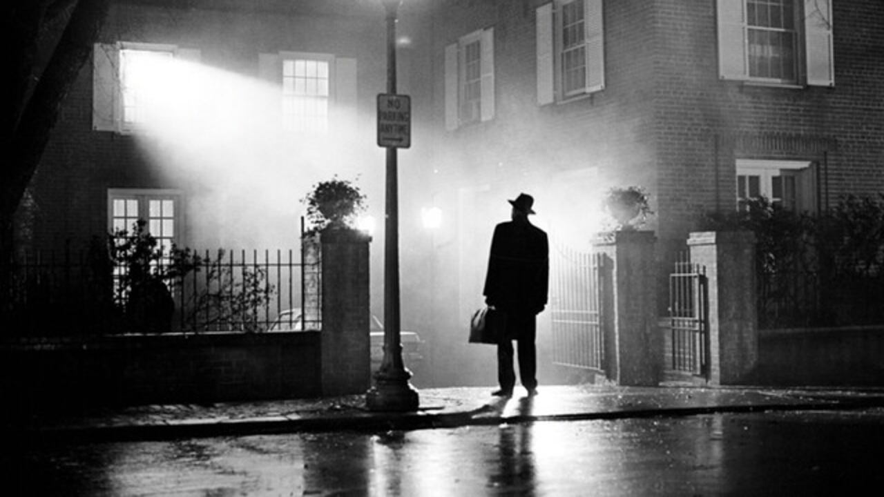 El Exorcista: creyentes. La nueva secuela de esta joya cinematográfica para el terror dada a conocer en 1973, se encuentra en cine con la historia de Ángela y Katherine, dos chicas que, tras desaparecer en el bosque, traen consigo una presencia demoniaca.