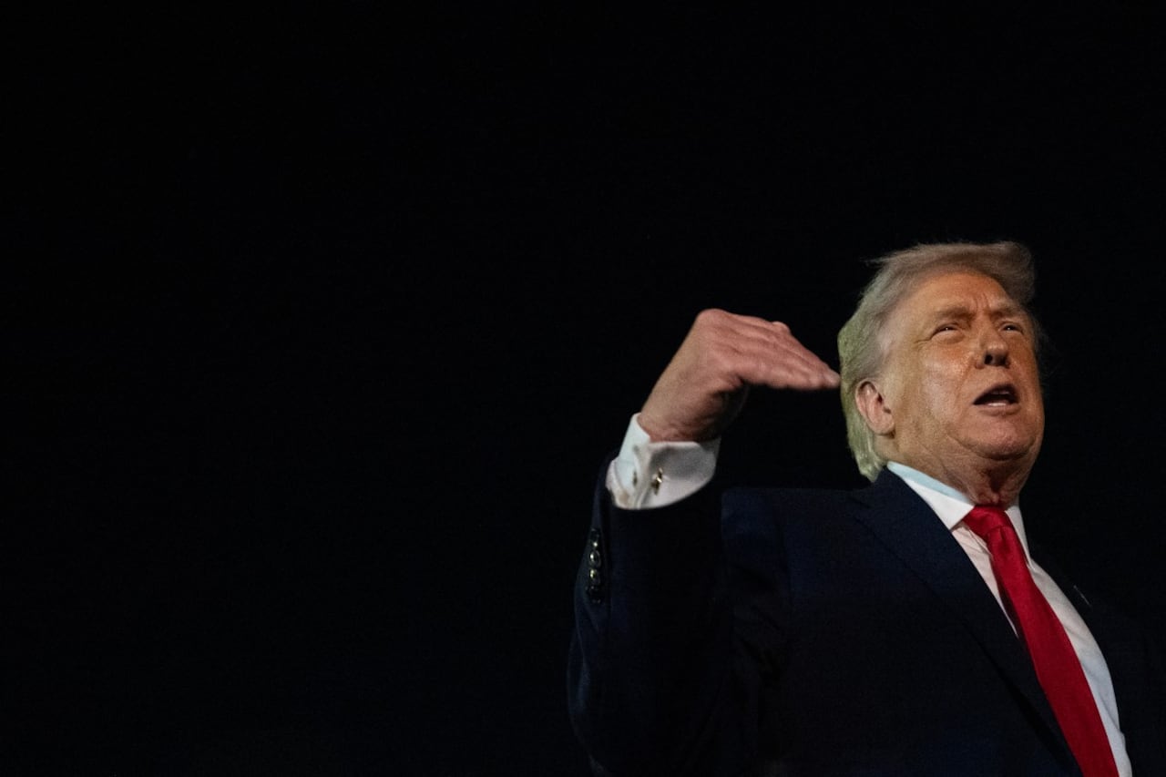 El presidente Donald Trump viaja a Davos al Foro Económico.