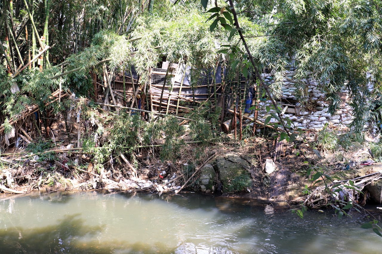 El Rio Cali presenta problemas de contaminación, inseguridad, indigencia que afectan a todos los estratos que atraviesa.