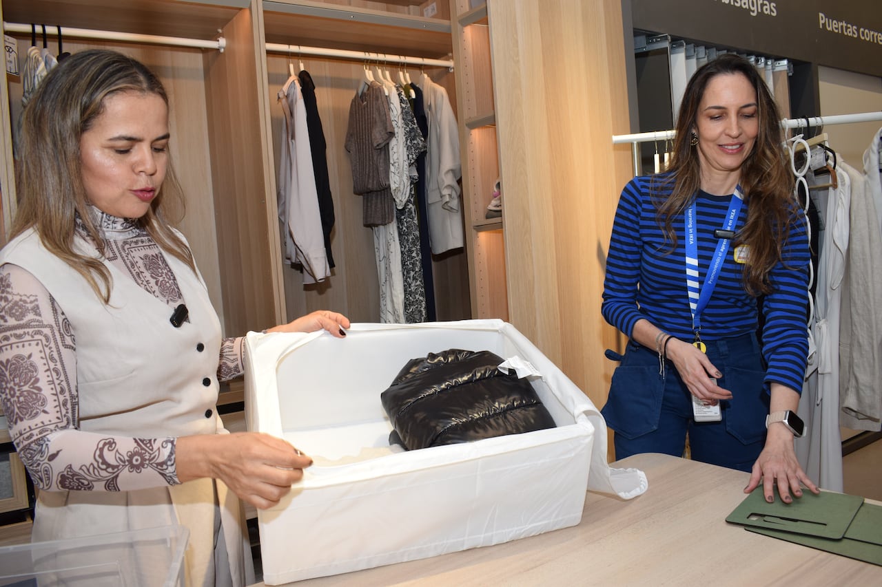 Hay todo tipo de organizadores para diferentes prendas: las camisetas o ropa deportiva pueden ir enrolladas,