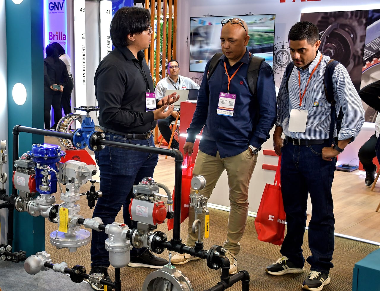 Hasta este viernes, 15 de agosto, se podrá visitar la Feria Industrial del Pacífico, Expoindustrial 2025, que este año se ubicó en el Centro de Eventos Valle del Pacífico, donde expertos en tecnología aplicada a la producción, representantes de marcas y empresas, ingenieros, profesionales de diferentes áreas y emprendedores, se reunieron para mostrar sus avances y dialogar sobre procesos de sostenibilidad en el sector. Fotos Raúl Palacios / El Pais.