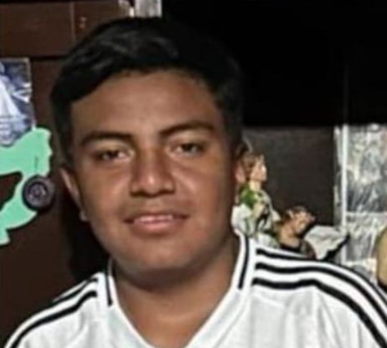 Compañeros y profesores de la Gabriela Mistral adelantan cadenas de oración y jornadas de reflexión para pedir por la vida y el pronto regreso del estudiante, presunta víctima de reclutamiento forzado cuando estaba a pocos metros del colegio.