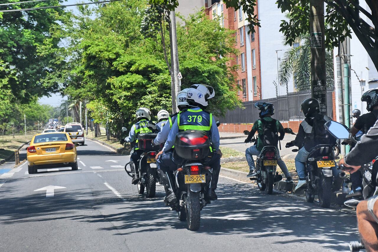 Cali: Pese a la protesta de los últimos días los operativos de controles continuarán en las vías de la ciudad. José L Guzmán. EL País