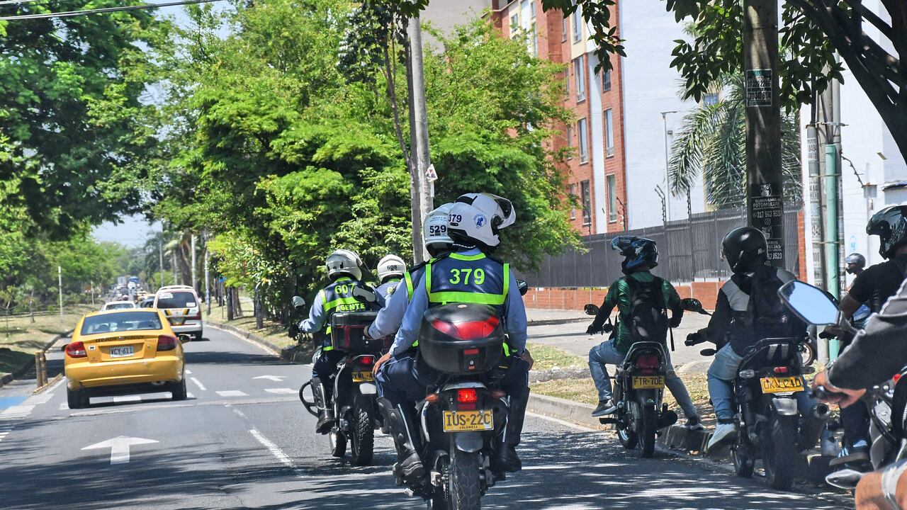 Cali: Pese a la protesta de los últimos días los operativos de controles continuarán en las vías de la ciudad. José L Guzmán. EL País