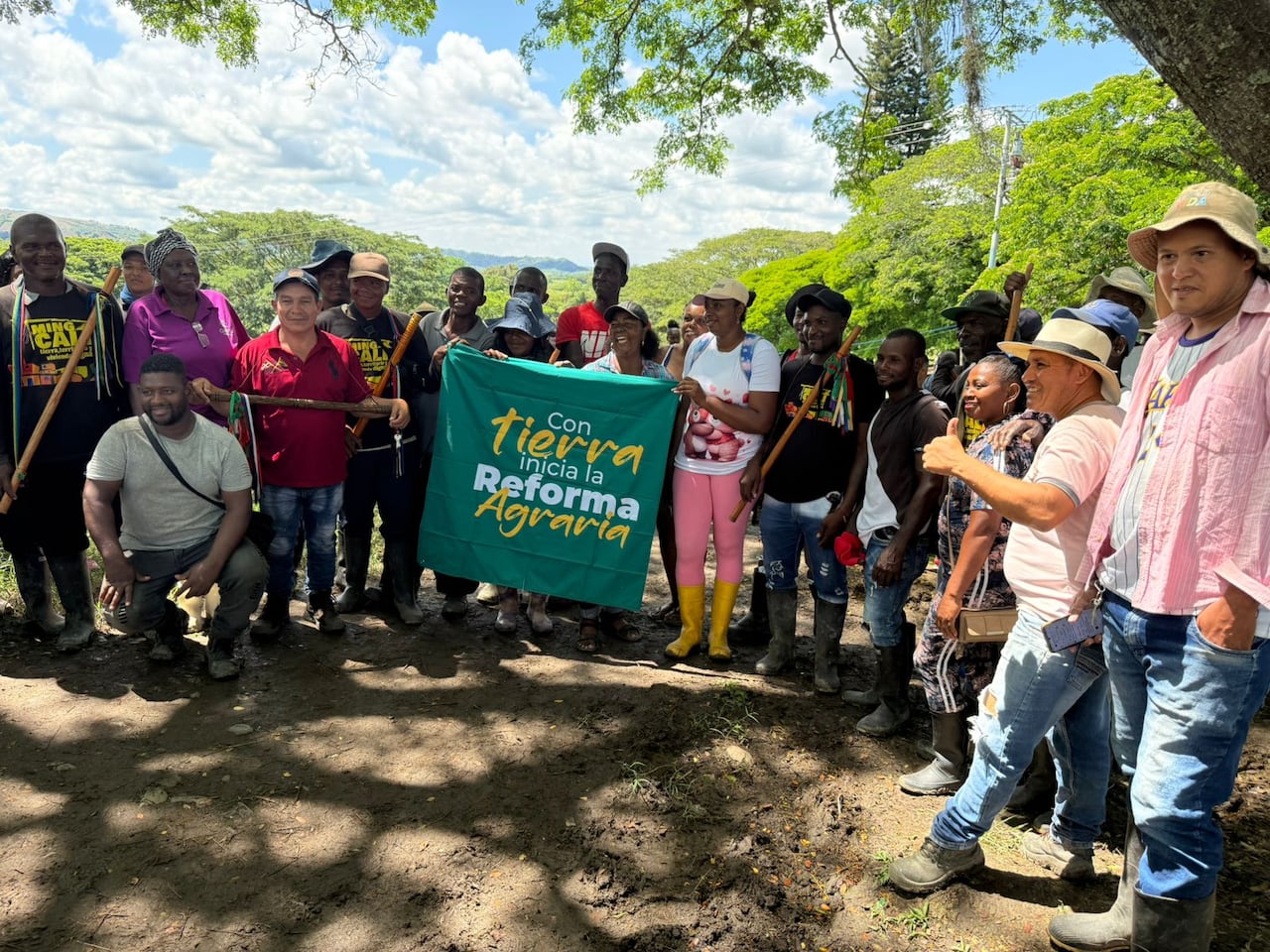 Las entregas de estos predios en Zarzal hacen parte de la implementación de la Reforma Agraria.