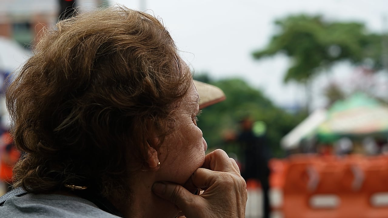 Las personas que permanecen en los albergues esperan que sus condiciones mejoren con el pasar de los días y puedan ser enviadas a hoteles.