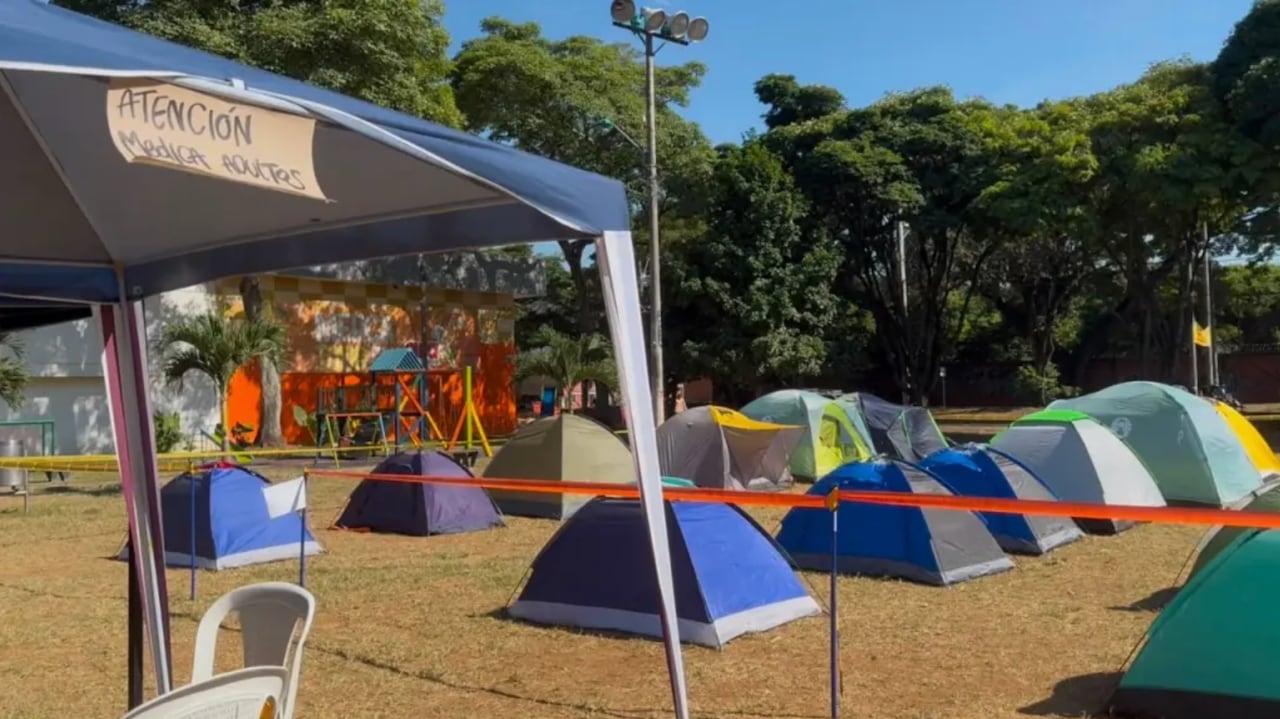 Imagen del centro médico improvisado en el sur de Cali, para ayudar a los afectados.
