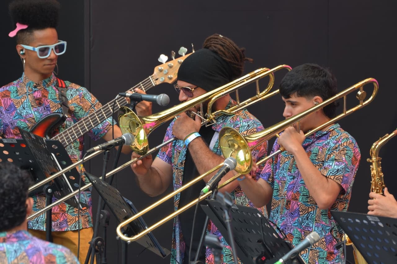 La edición número 21 del Festival Mundial de la Salsa se desarrolla bajo el lema ‘La salsa nos abraza’.