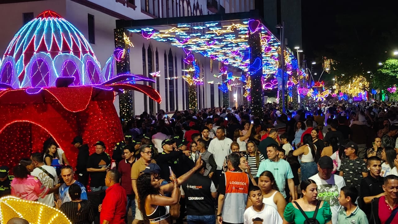 El trayecto del alumbrado iniciará en el Bulevar del Río, avanzará por la Plaza de Cayzedo y culminará en la Calle Quinta, conformando un corredor luminoso que funcionará como escenario de un espectáculo cultural y tecnológico .