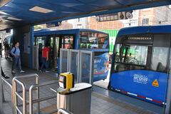 Cali: Troncal del oriente , estaciones del Mio. Foto José L Guzmán. EL País.