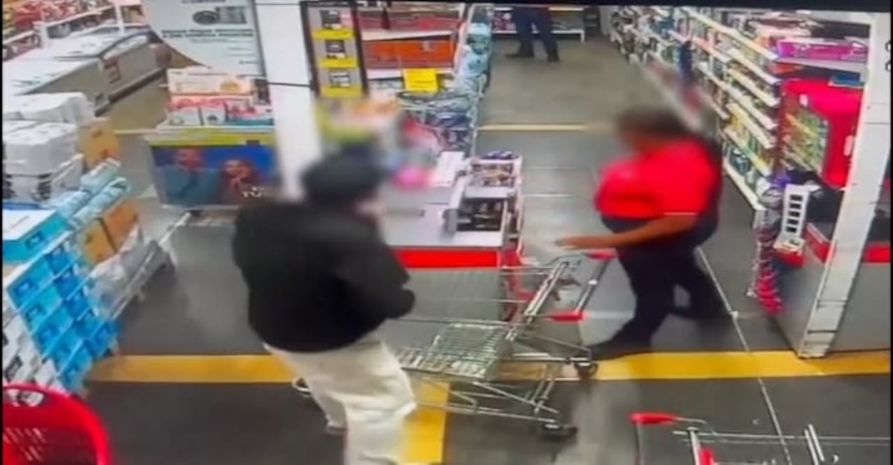 Uno de los hombres capturados había hurtado nueve tiendas de cadena en el nororiente de la ciudad.