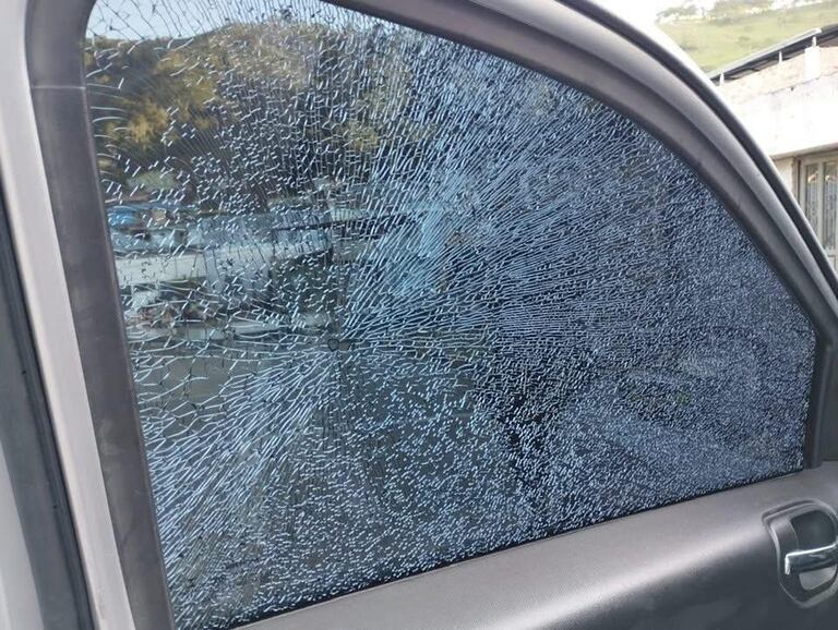 El hecho ocurrió horas después de la visita oficial del gobernador Luis Alfonso Escobar al municipio de La Llanada, donde realizó un recorrido institucional por la mina Canadá junto a alcaldes y su equipo de trabajo.