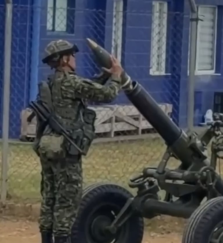 Los militares denfienden el cerro Santa Ana, en El Tambo, Cauca, ante los reiterados hostigamientos de disidentes del frente Carlos Patiño de las Farc.