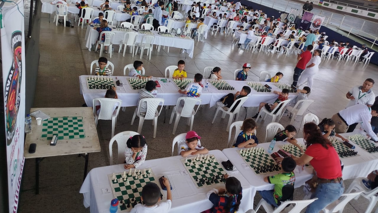 El Sudamericano de la Juventud de Ajedrez se celebra en el Velódromo Alcides Nieto de Cali.