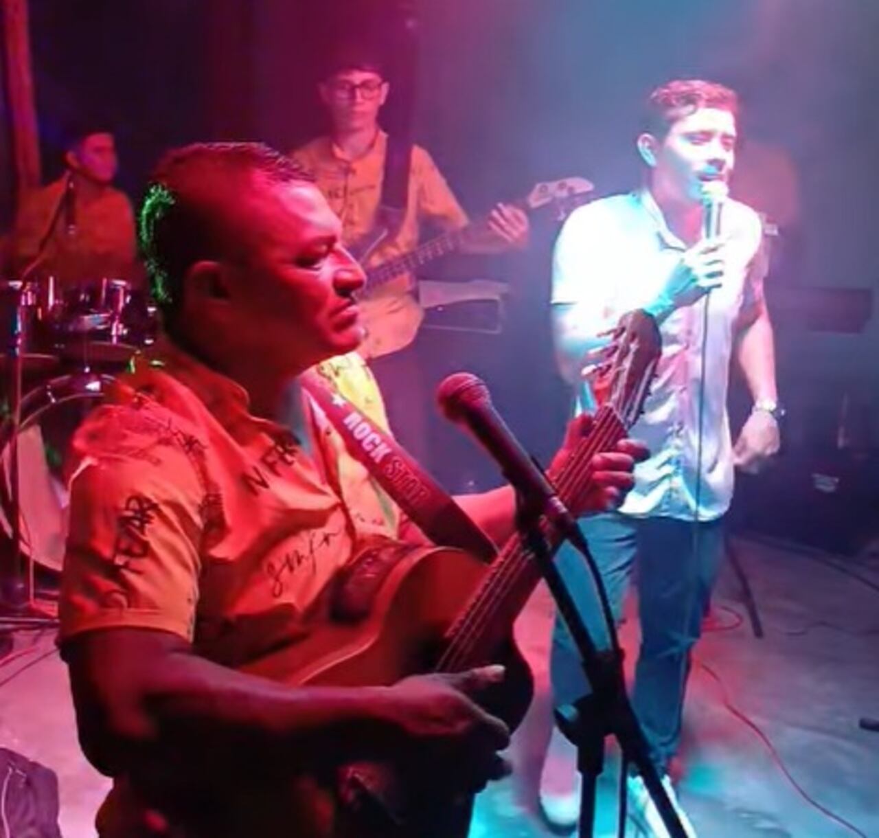 El artista y director de la Orquesta Latín Bahía, Guillermo León Buitrón, fue ultimado con arma de fuego en medio de hechos registrados el pasado fin de semana en el norte de Nariño.