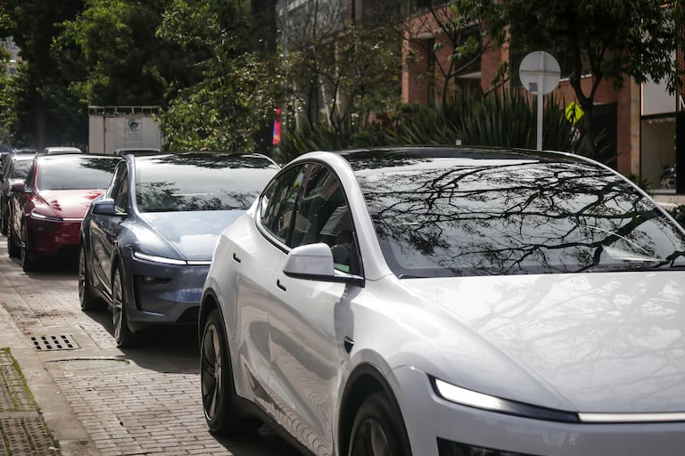 Los primeros vehículos de Tesla se empezarán a entregar en el primer trimestre de 2026.