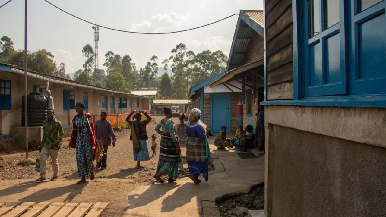 En República Democrática del Congo, la inseguridad y la violencia perpetrada por grupos armados provocan el desplazamiento masivo de personas desde hace décadas.