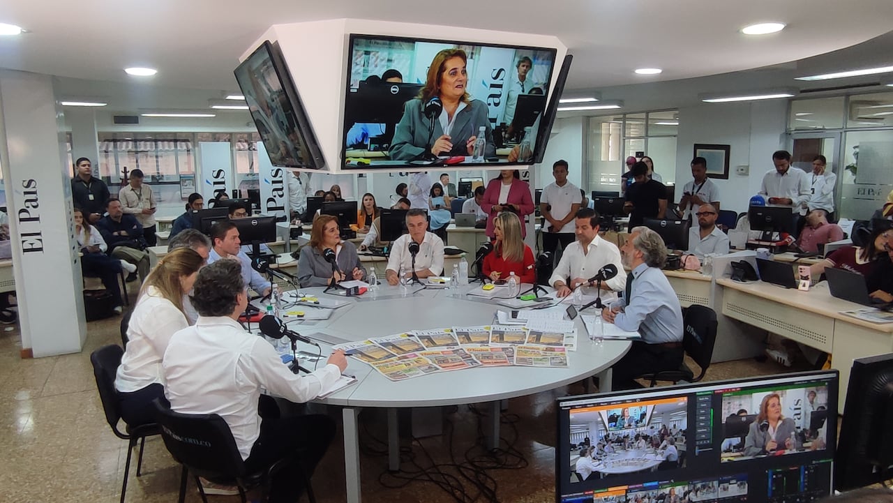 Debate presidencial diálogos por el valle en la redacción de El País.