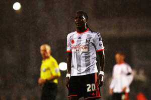 Hugo Rodallega con la camiseta del Fulham en su etapa en el club de 2012 a 2015