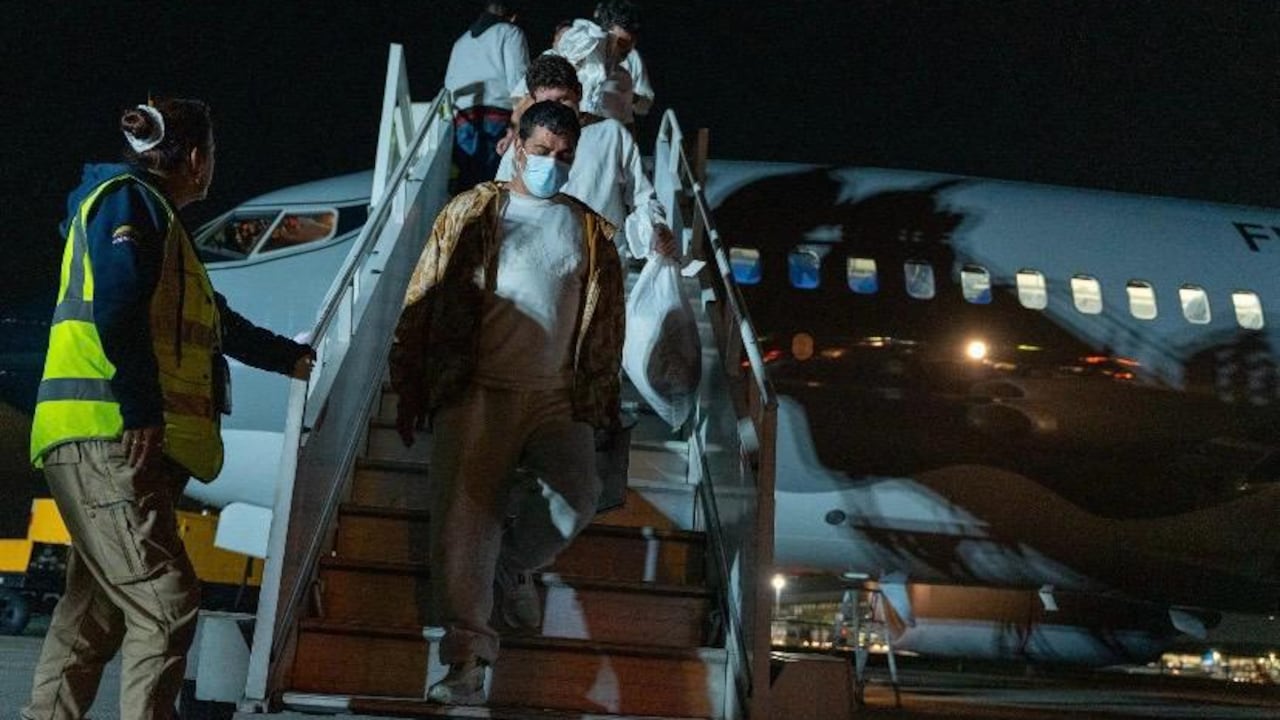 Este 5 de febrero llegó a Bogotá un nuevo vuelo con 101 colombianos repatriados desde los Estados Unidos.