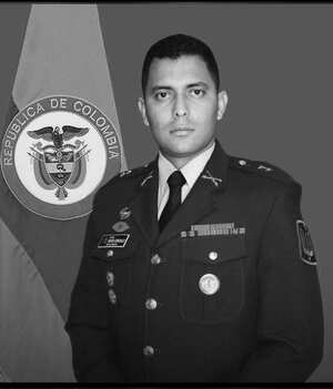 Como Mario Germán González Cobo, orgánico del Batallón de Operaciones
Terrestres N° 16, orgánico de la Fuerza de Tarea Hércules, fue identificado el teniente muerto al ser activada una granada por otro compañero. Foto: Tercera División del Ejército / El País