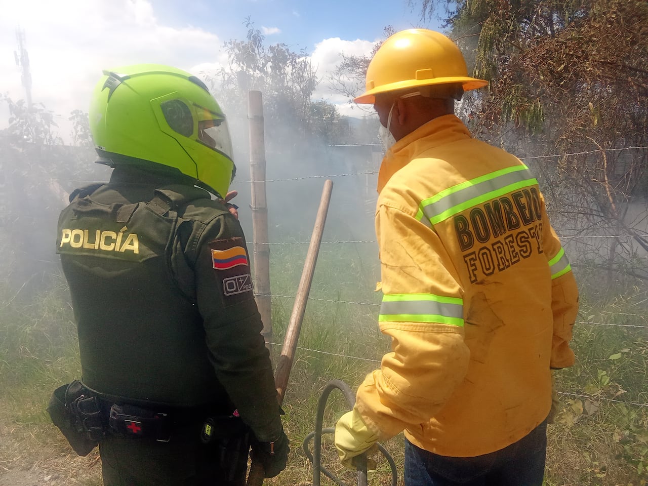 Los habitantes de Ciudad Jardín solicitaron una intervención urgente de la Administración Municipal, la Policía y las entidades competentes para recuperar el lote, impedir nuevas ocupaciones ilegales y evitar que continúen registrándose incendios que ponen en riesgo la vida y el patrimonio de decenas de familias del sector. Entretanto, las autoridades adelantan la verificación de las denuncias y las investigaciones para establecer las causas exactas de la conflagración.