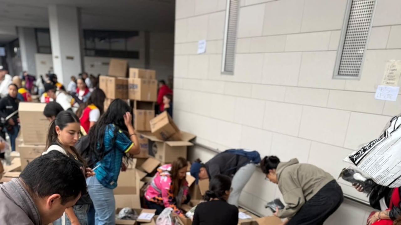 La compañía entregó elementos de seguridad industrial, camping y mejoramiento del hogar en el marco de la campaña ‘Colombia, un solo corazón’.