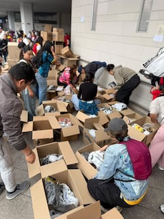 La compañía entregó elementos de seguridad industrial, camping y mejoramiento del hogar en el marco de la campaña ‘Colombia, un solo corazón’.