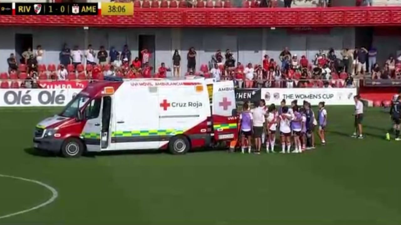 Jugadora convulsiona en partido femenino