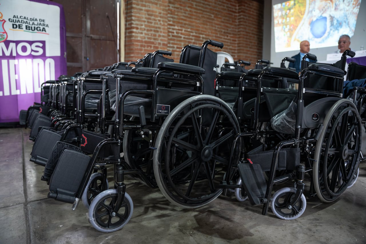 la iniciativa social de la compañía Trusot Social y la Fundación Jeison Aristizábal entregaron 80 sillas de ruedas a beneficiarios de los municipios de Candelaria y Guadalajara de Buga.