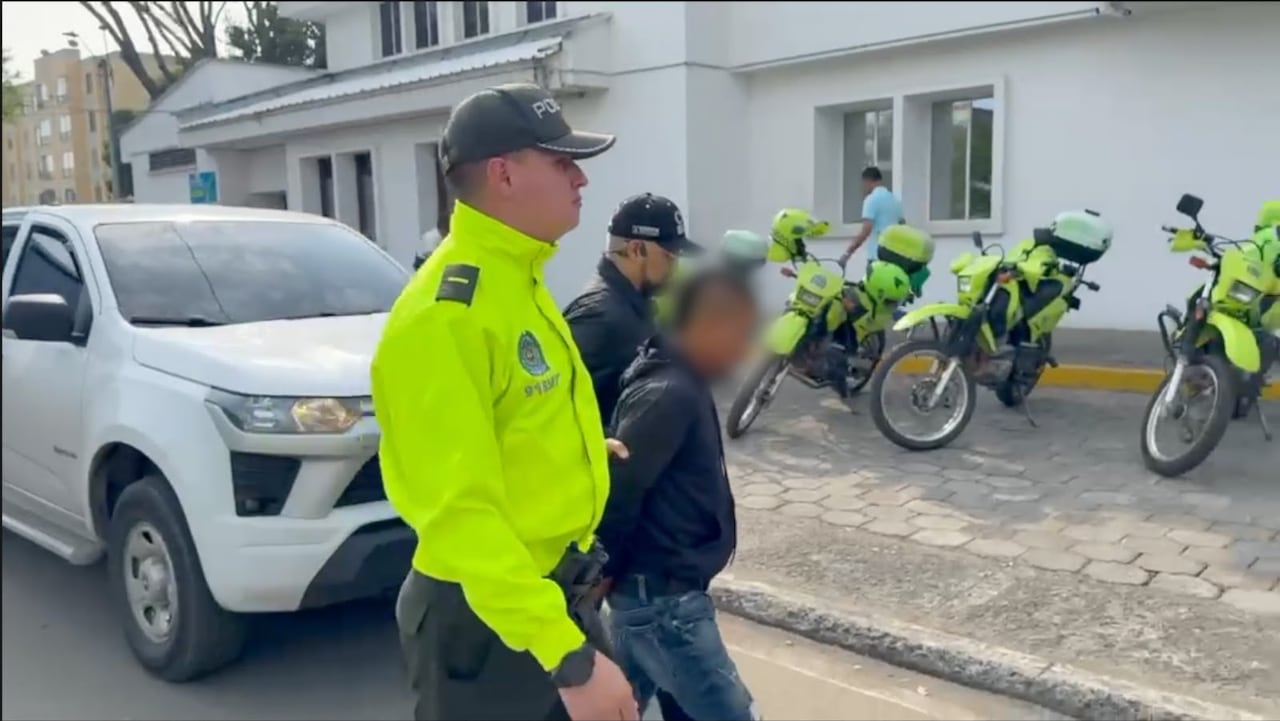 Agentes de la Dijín de la Policía Nacional y del CTI de la Fiscalía coordinan operativos judiciales en el departamento del Cauca.