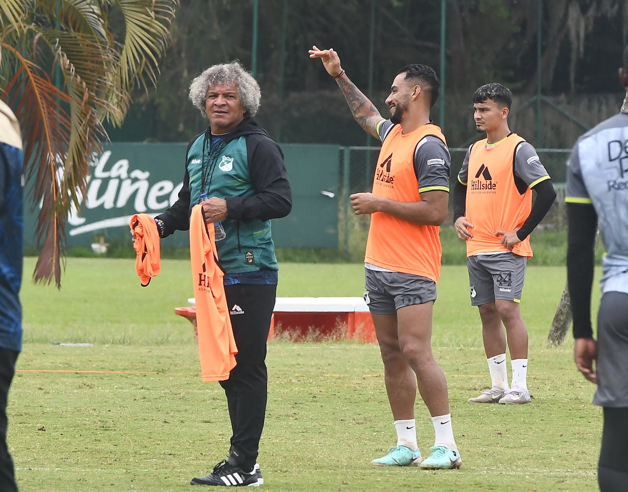 Futbol: Entreno del Deportivo Cali, previo clasico frente al America. Foto José L Guzmán. EL País