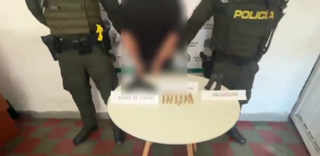El operativo concluyó con la detención en flagrancia de dos individuos de 18 y 20 años de edad.