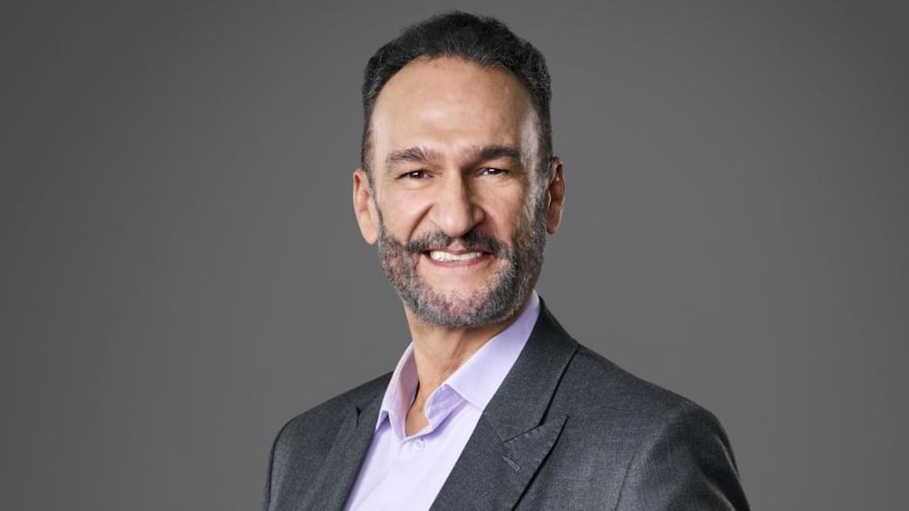 Kike Santander, cantautor y productor musical caleño, jurado en A Otro Nivel.