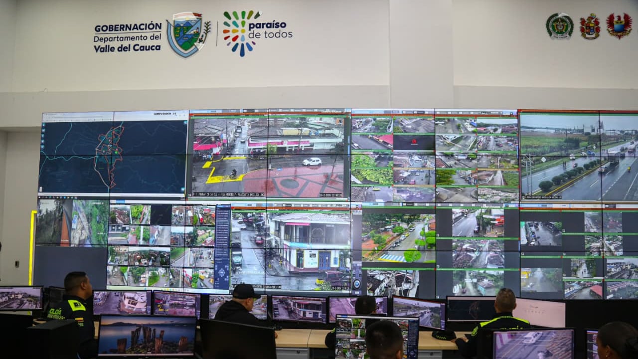 De acuerdo con la Gob. del Valle del Cauca, el CGES no es solo una infraestructura tecnológica, sino que es el símbolo de una estrategia que entiende que la seguridad necesita de tecnología, análisis de datos y de inteligencia para responder a la criminalidad.