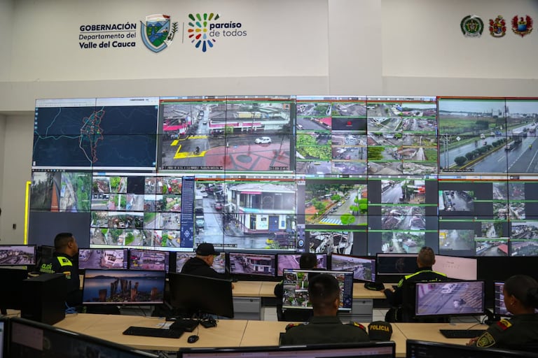 De acuerdo con la Gob. del Valle del Cauca, el CGES no es solo una infraestructura tecnológica, sino que es el símbolo de una estrategia que entiende que la seguridad necesita de tecnología, análisis de datos y de inteligencia para responder a la criminalidad.