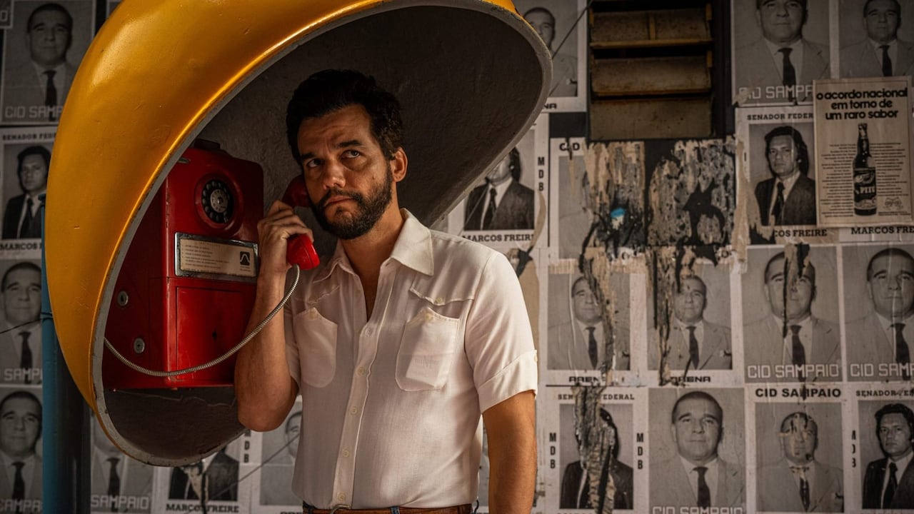 'O Agente Secreto' es una película brasileña neo-noir dramática escrita y dirigida por Kleber Mendonça Filho.