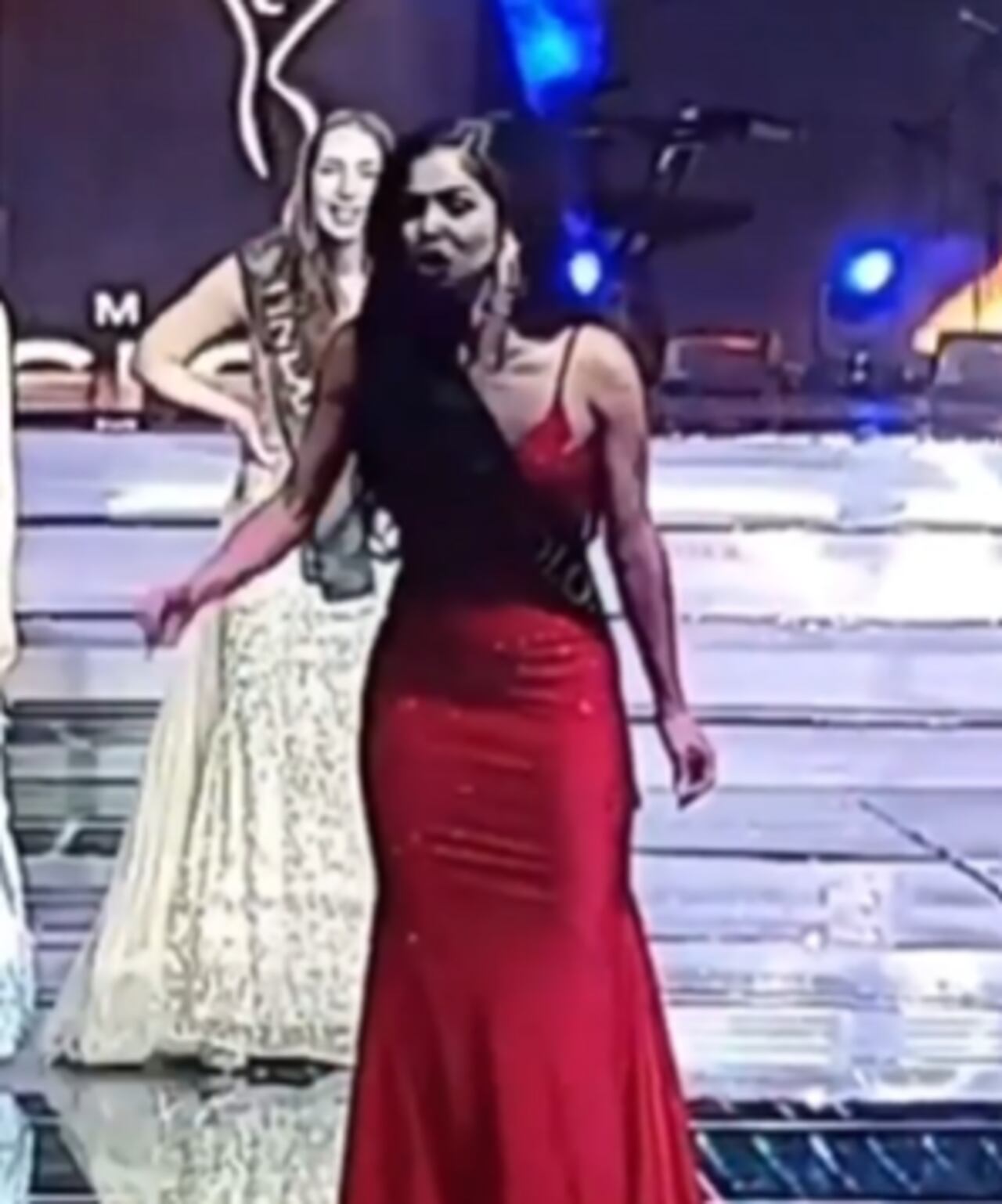 Miss Colombia denunció corrupción en Miss Global y lo hizo en pleno escenario.