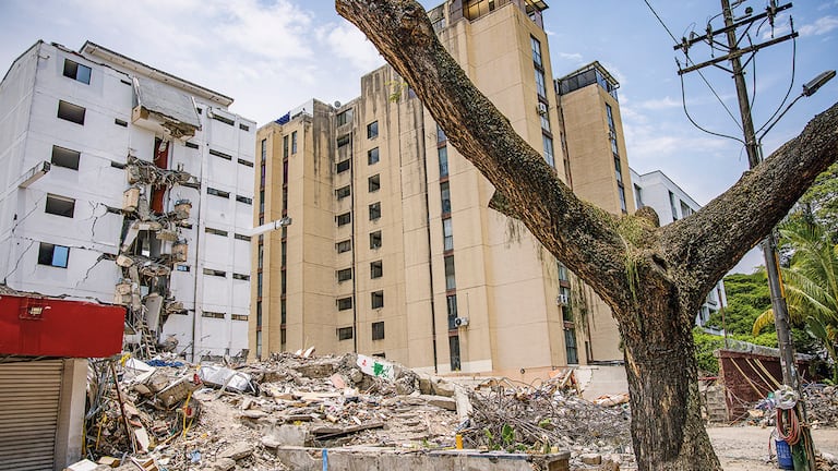 Según la UNGRD, 19.142 viviendas quedaron destruidas tras el terremoto de magnitud 7,4. Las afectaciones se concentraron en Cali y Pereira.
