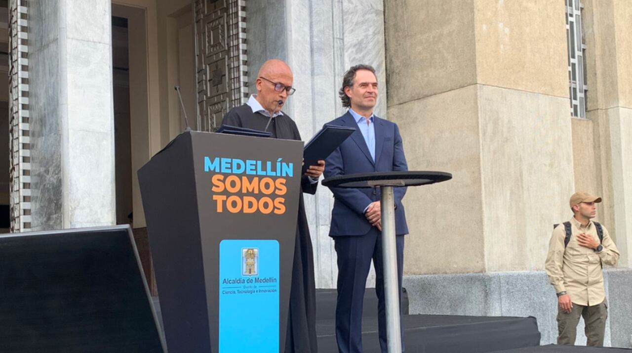 Federico Gutiérrez toma posesión como alcalde de Medellín.