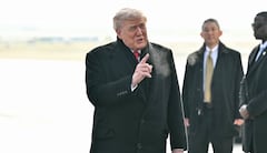 Donald Trump llegó al aeropuerto de Zúrich unas dos horas después del horario previsto inicialmente.