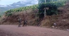 Tropas del Ejército Nacional y unidades de la Policía ubicaron un artefacto explosivo en el corregimiento de El Plateado, Argelia, evitando un atentado en zona de tránsito comunitario.