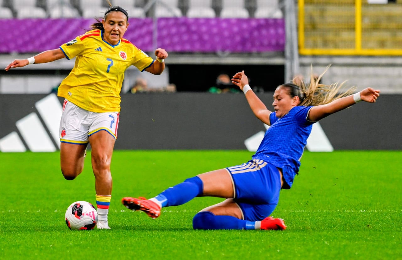 Colombia derrota en penales a Italia y sube al podio del mundial sub 20 femenino en el tercer lugar.
